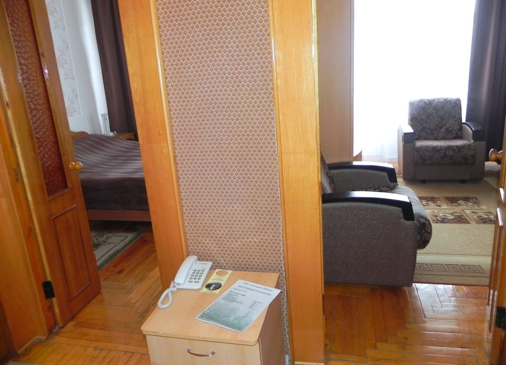 Фотография номера «Стандартный 2-местный 2-комнатный корп.1  (1к2м2к1)» Санаторий "Дубрава"