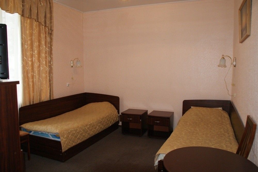 Фотография номера «2-местный 1-комнатный номер (корпус №1), (1 этаж без балкона)» Санаторий "Карагай"