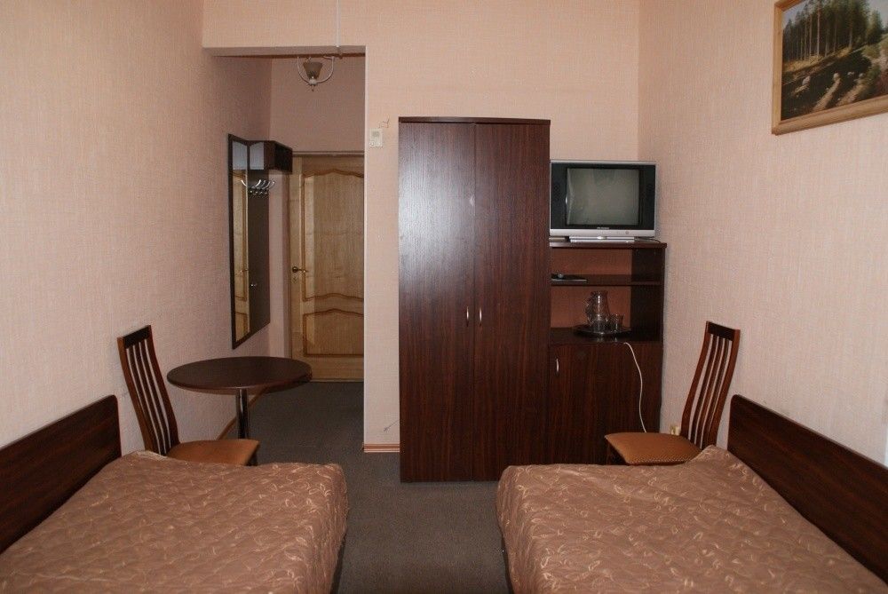 Фотография номера «2-местный 1-комнатный номер (корпус №1), (1 этаж с балконом)» Санаторий "Карагай"