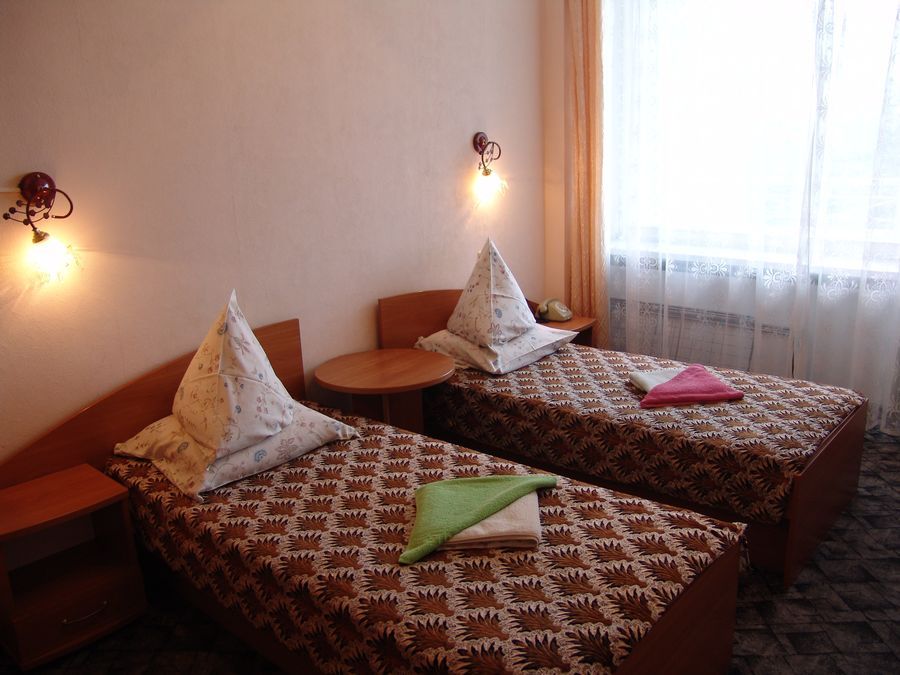 Фотография номера «Место в номере Повышенной комфортности 2-местный 1-комнатный» Санаторий "Крым"