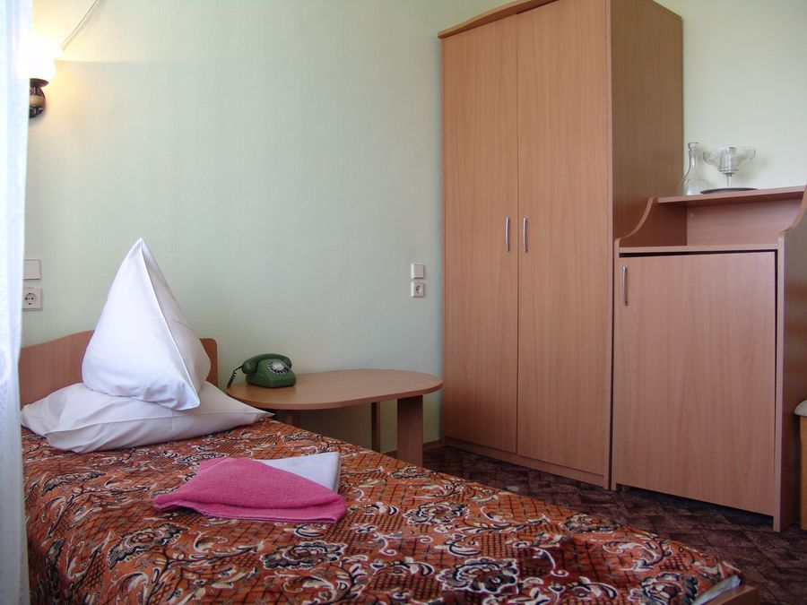 Фотография номера «Повышенной комфортности 1-местный 1-комнатный» Санаторий "Крым"