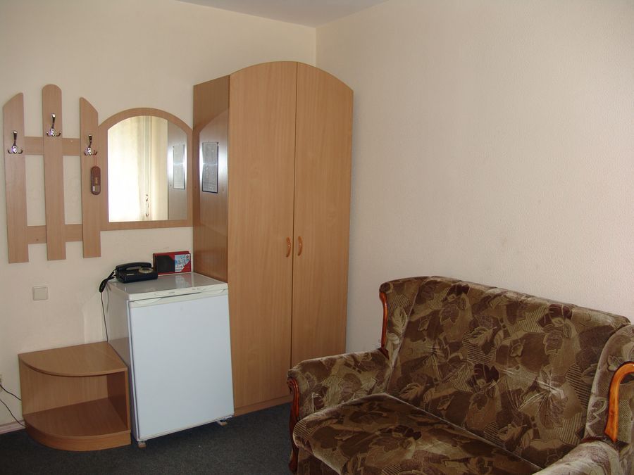 Фотография номера «Повышенной комфортности 2-местный 2-комнатный» Санаторий "Крым"