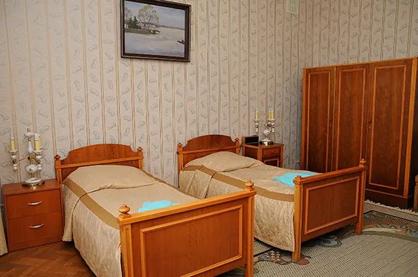 Фотография номера «Стандартный 4-местный 2-комнатный 2 класс» Санаторий "Русь"