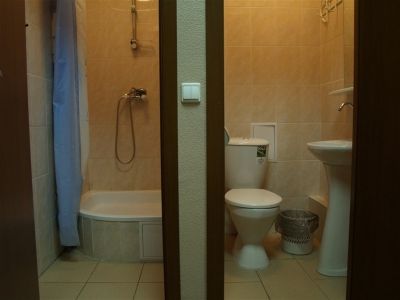 Фотография номера «Двух/трехместный номер (душ на этаже) корпус 1» Санаторий "Сольвычегодск"