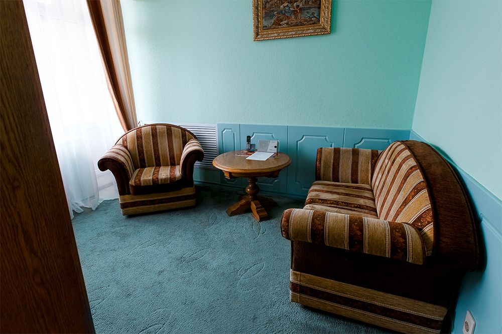 Фотография номера «2-местный 2-комнатный Люкс» Санаторий "Ставрополь"