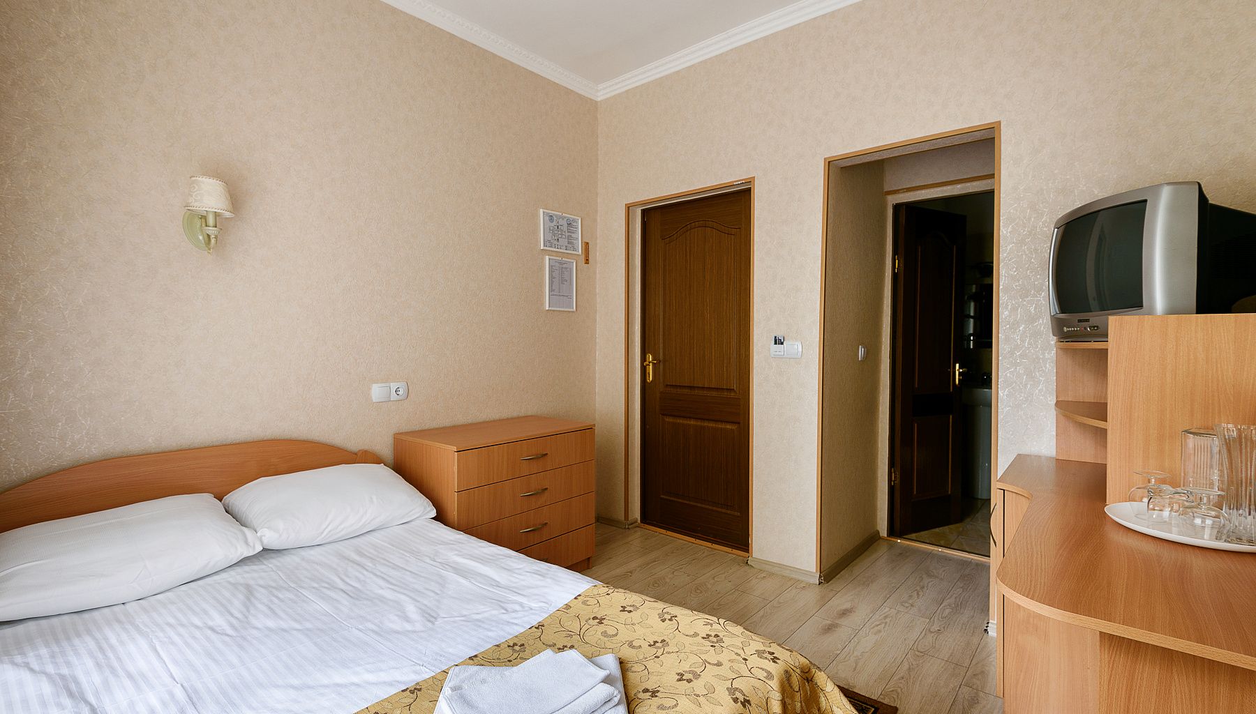 Фотография номера «Полулюкс 1-местный 1-комнатный к.№3» Санаторий "Янтарный берег"
